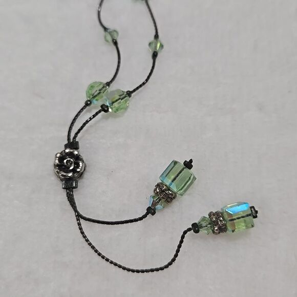 Green Crystal Necklace - Picture 5 of 7